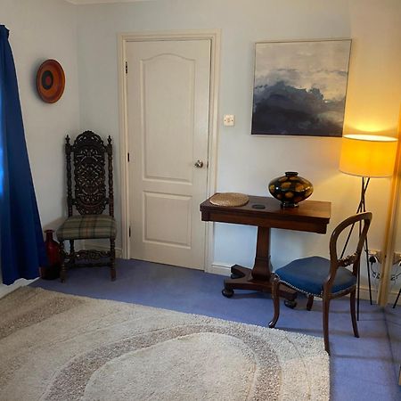 Beautiful Private Room With Kingsize Bed And Large Private En-Suite 피터버러 외부 사진