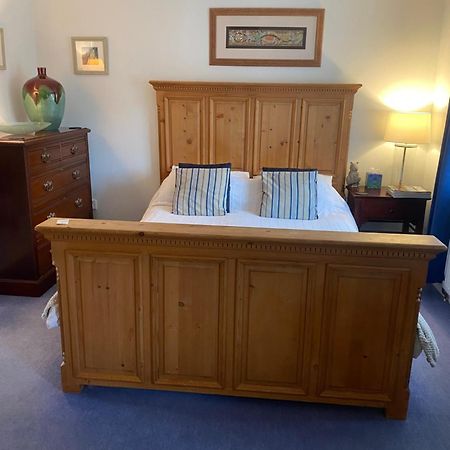 Beautiful Private Room With Kingsize Bed And Large Private En-Suite 피터버러 외부 사진
